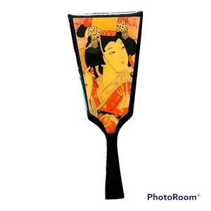 Vintage Japanese Bakelite paddle brooch